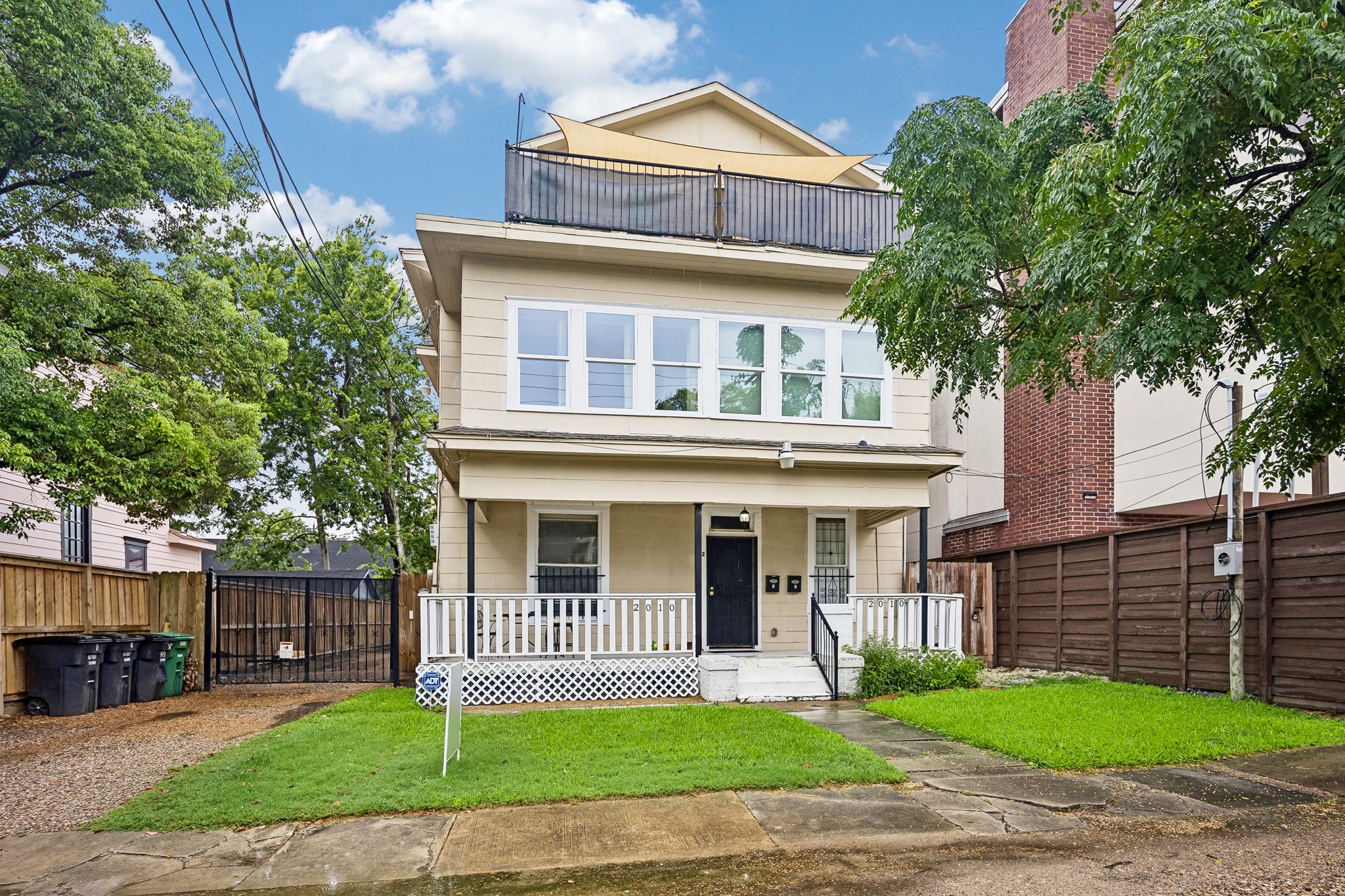 2010 Crocker Street Houston, TX 77006 - Photo 11 of 11