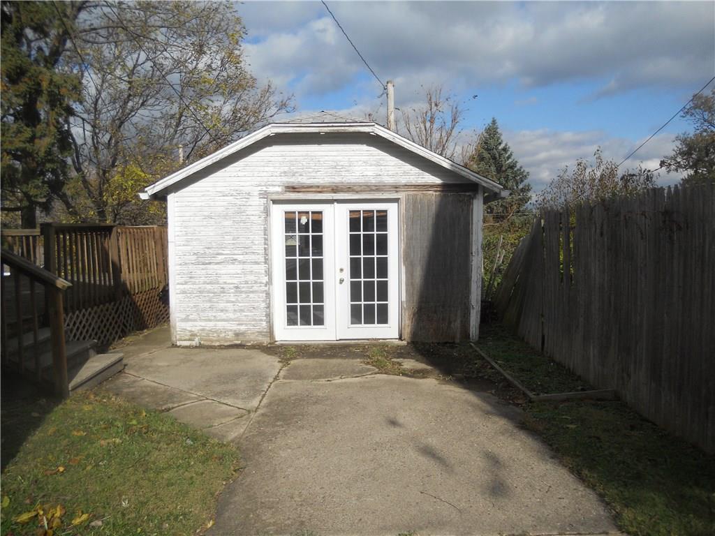 1810 Hillside Avenue Springfield, OH 45503 - Photo 3 of 15