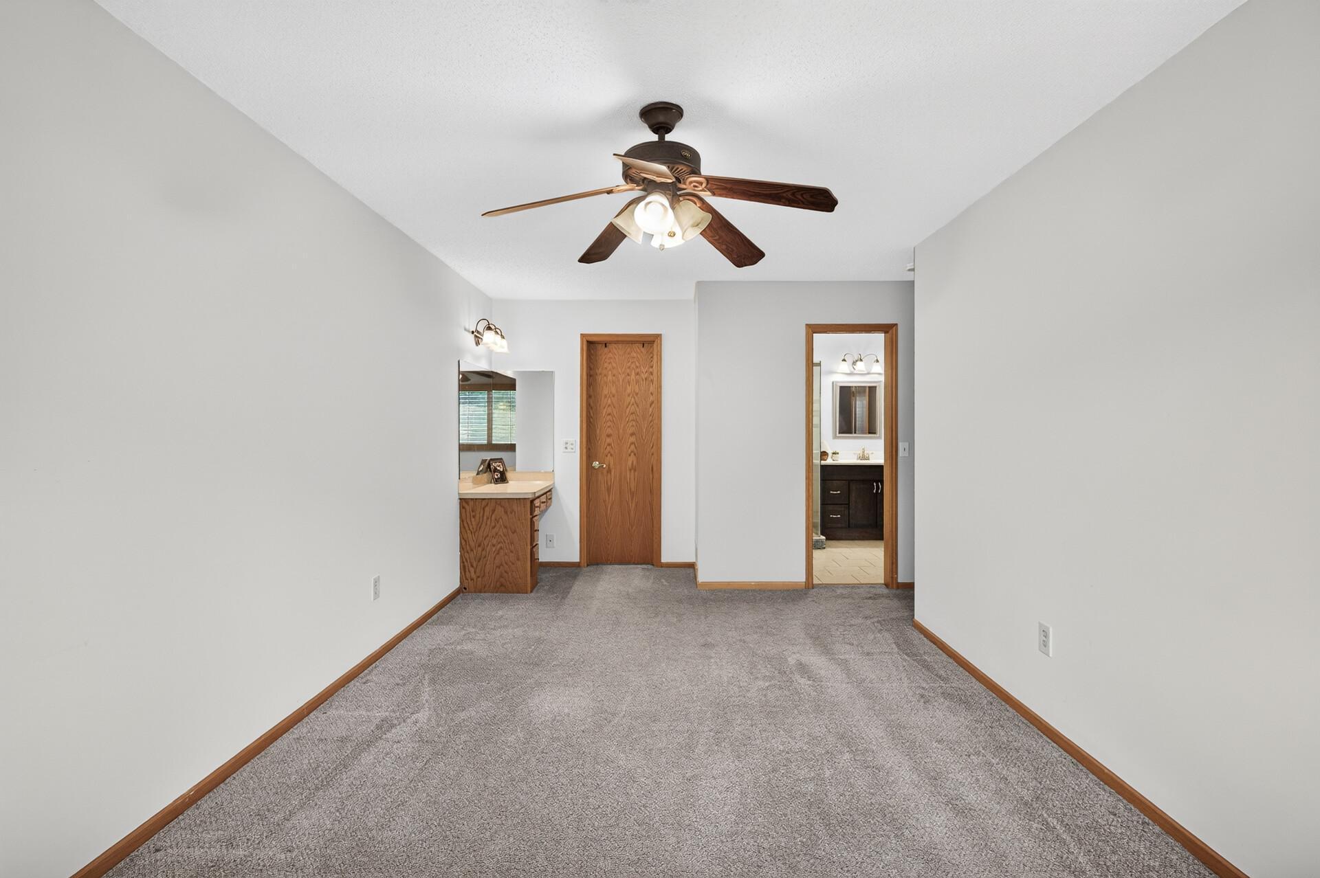 4303 Clemson Circle, Unit B Eagan, MN 55122 - Photo 14 of 30 Gallery Image 14