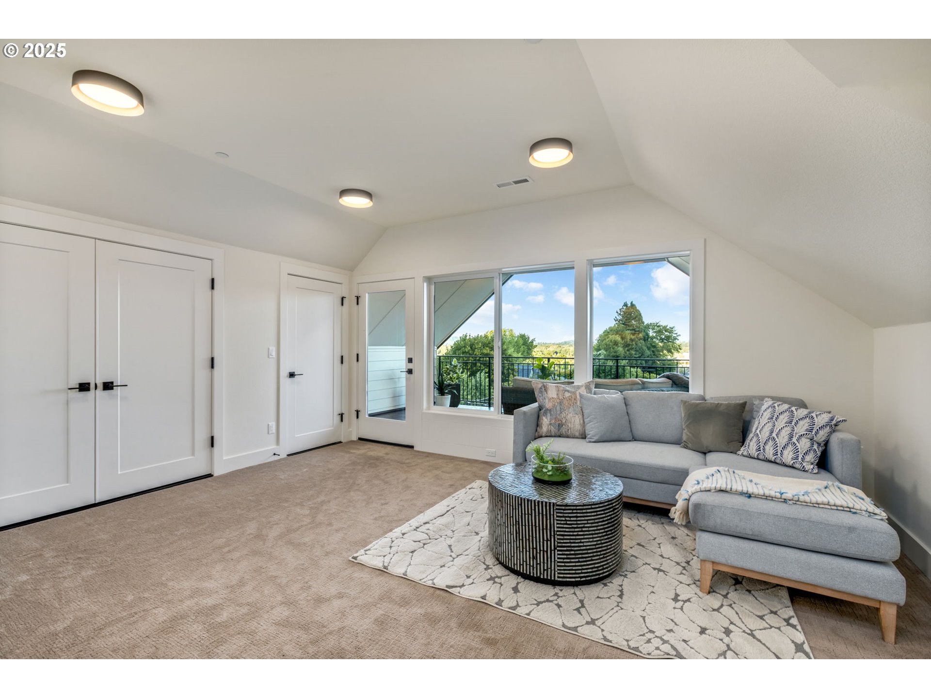 207 South Nebraska Street Portland, OR 97239 - Photo 36 of 47 Bonus Room