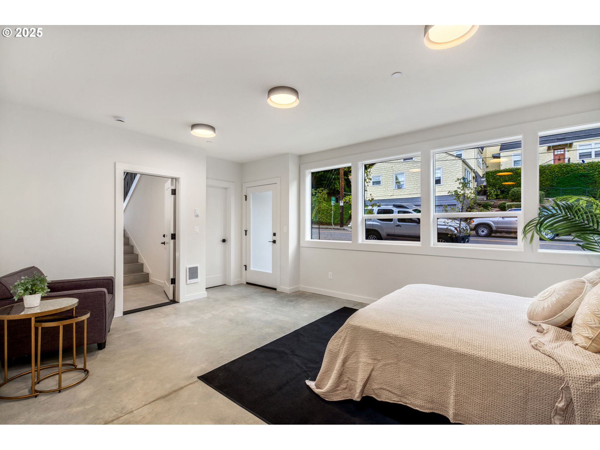 207 South Nebraska Street Portland, OR 97239 - Photo 43 of 47 Separate Living Quarters