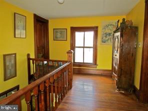 365 Tiger Valley Road Washington, VA 22747 - Photo 22 of 53 Upstairs Landing