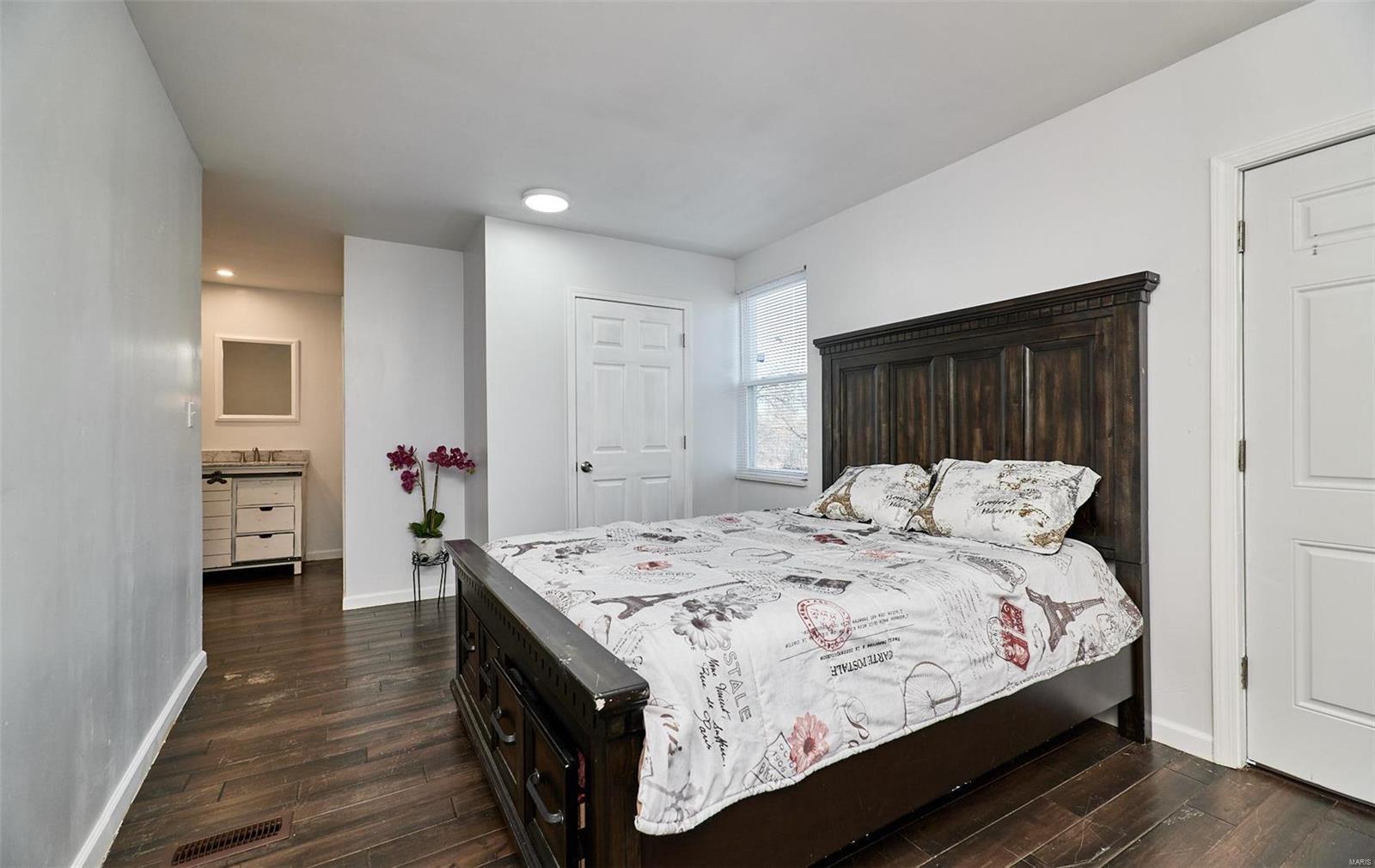 3411 Brown Road St. Louis, MO 63114 - Photo 18 of 50 Gallery Image 18