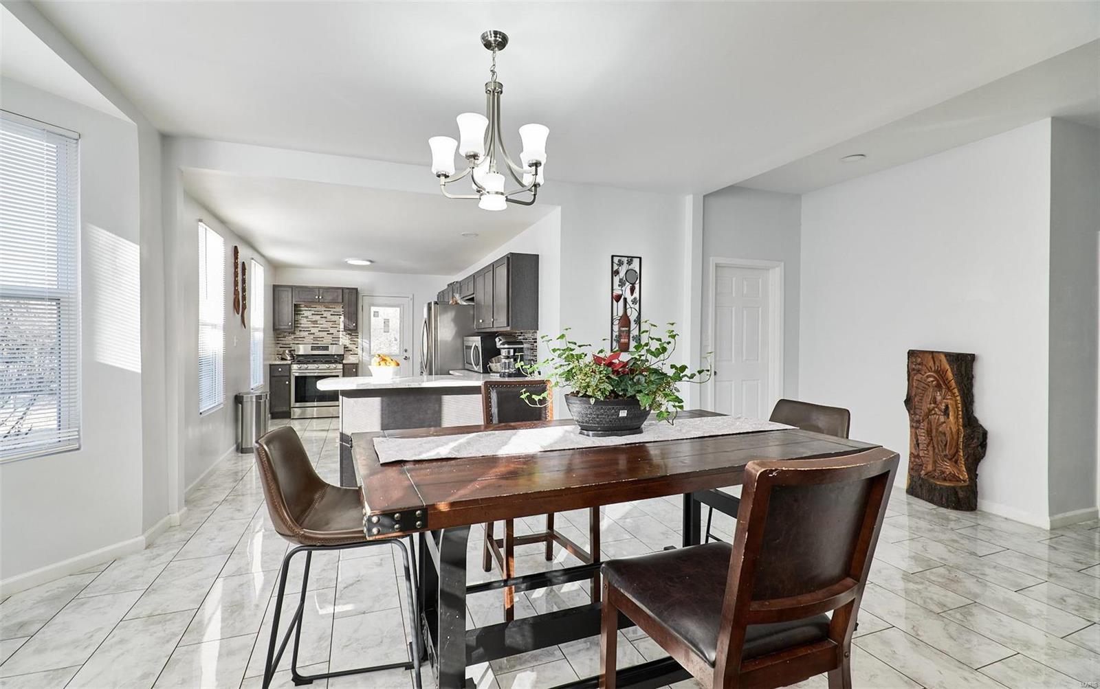 3411 Brown Road St. Louis, MO 63114 - Photo 7 of 50 Gallery Image 7
