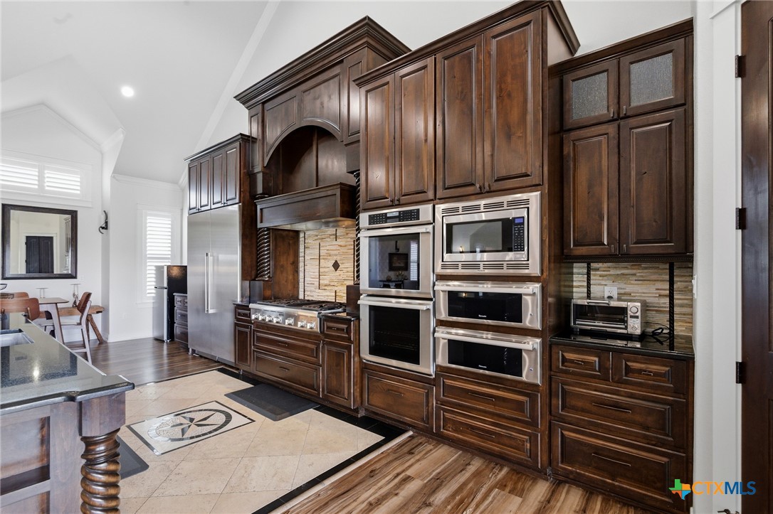 500 Sendera Loop Victoria, TX 77904 - Photo 9 of 48