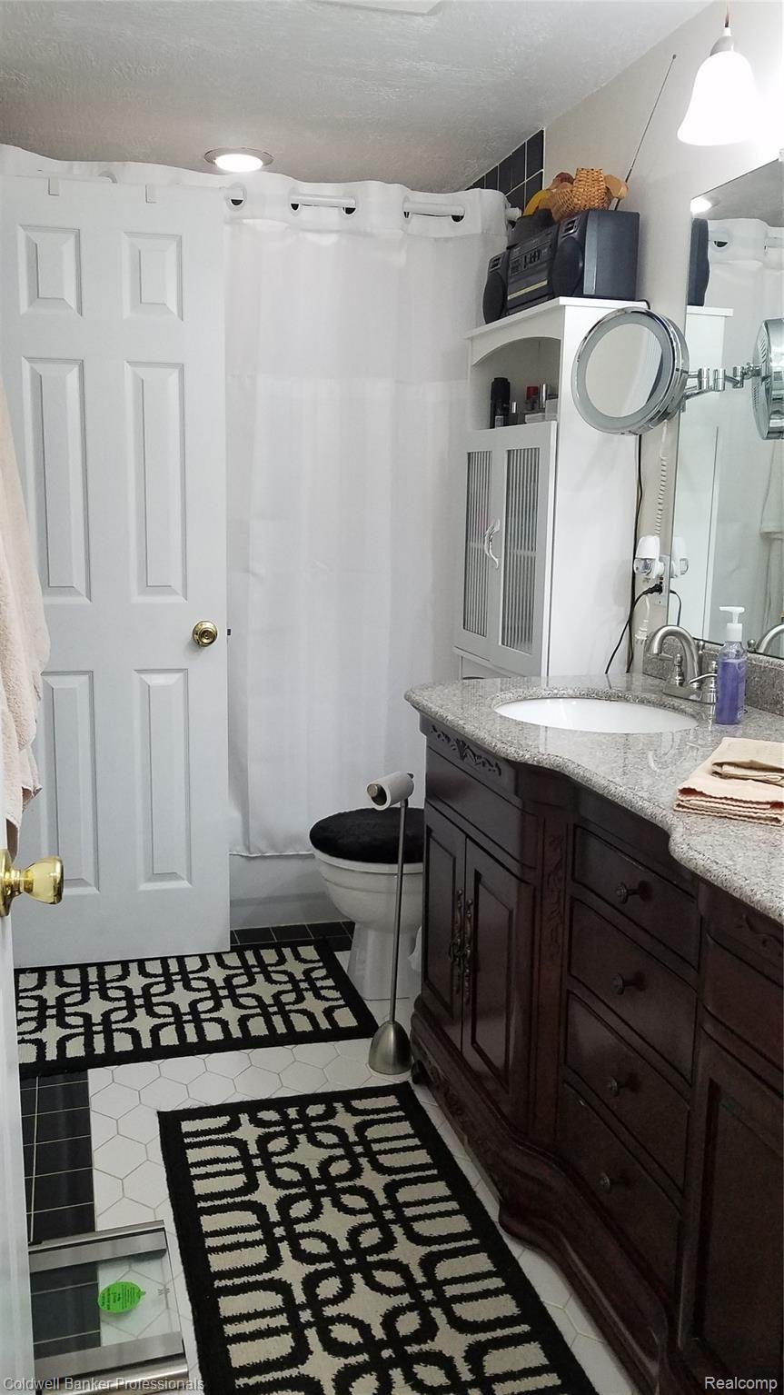 5449 Pheasant Run Road Clarkston, MI 48346 - Photo 38 of 49 20190524_153601.jpg