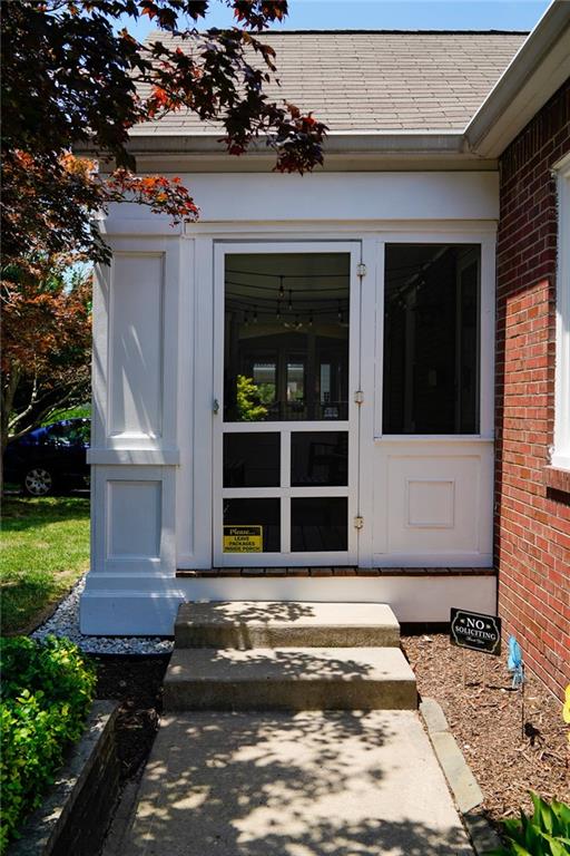 140 Berkley Road Indianapolis, IN 46208 - Photo 4 of 40 Gallery Image 4
