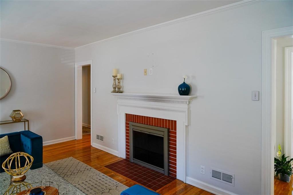 140 Berkley Road Indianapolis, IN 46208 - Photo 8 of 40 Gallery Image 8