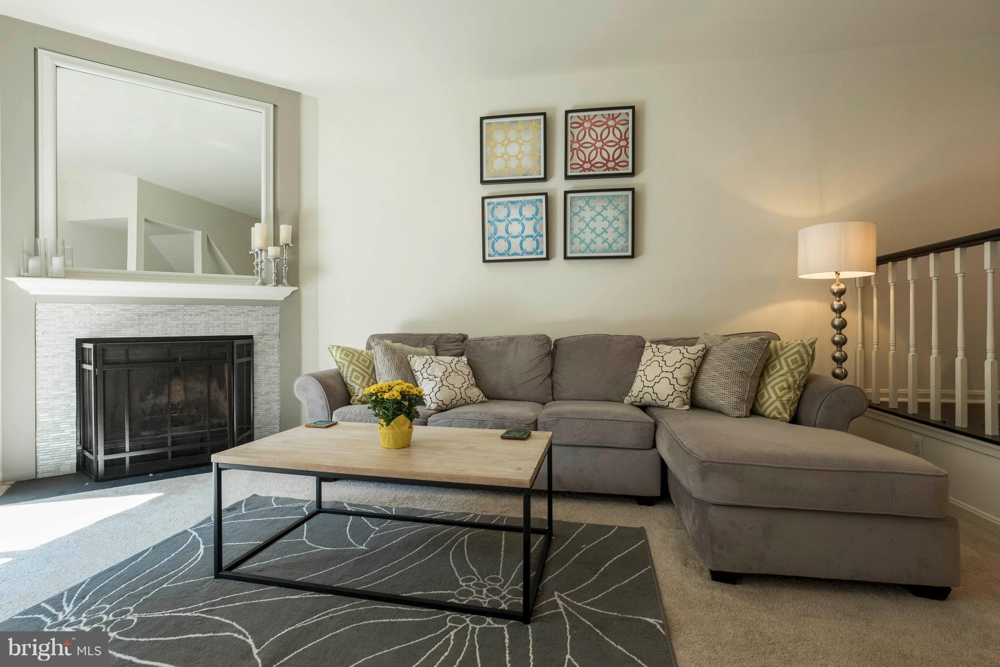 11935 Redtree Way Reston, VA 20194 - Photo 10 of 29 Living Room