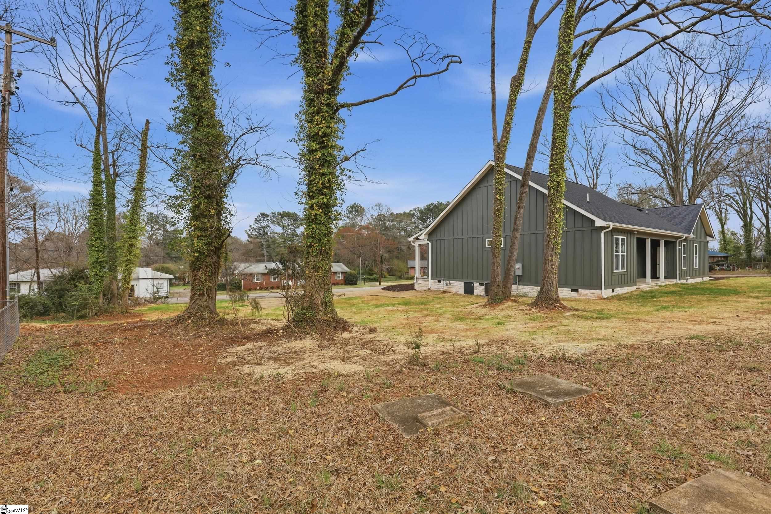 215 Ligon Drive Anderson, SC 29621 - Photo 23 of 31
