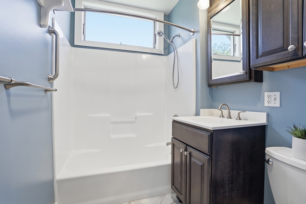 7 Chamberlain Road Westford, MA 01886 - Photo 21 of 37 Gallery Image 21