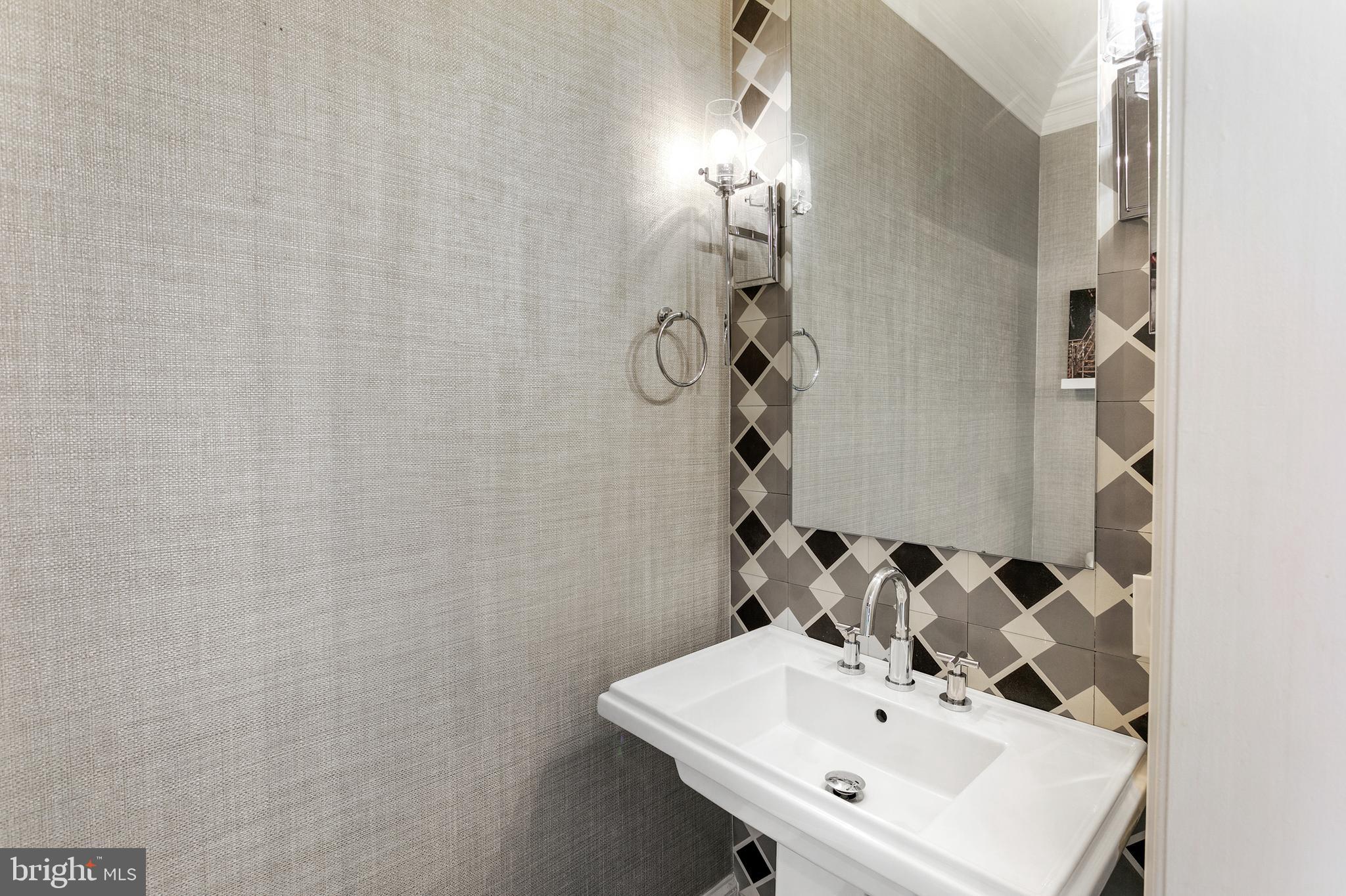 1307 Riggs Street Northwest, Unit 2 Washington, DC 20009 - Photo 9 of 36 Gallery Image 9