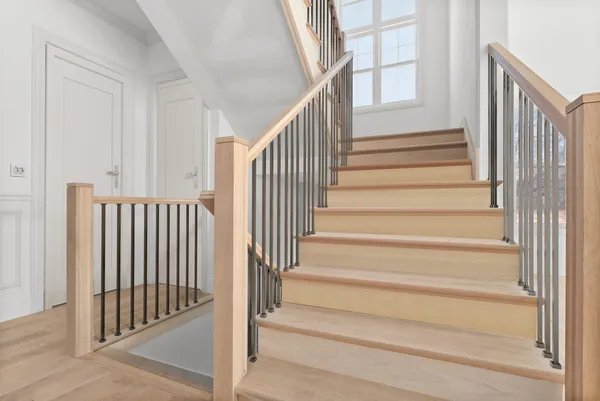 $1,385,000 | 120 West Sauk Trail, Frankfort, IL 60423