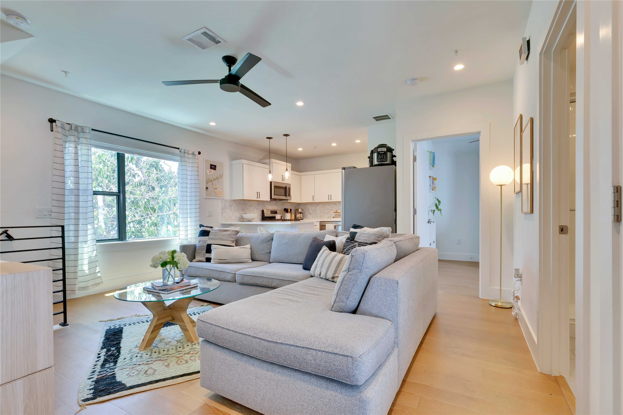 1128 Chicon Street, Unit 201 Austin, TX 78702 - Photo 4 of 30