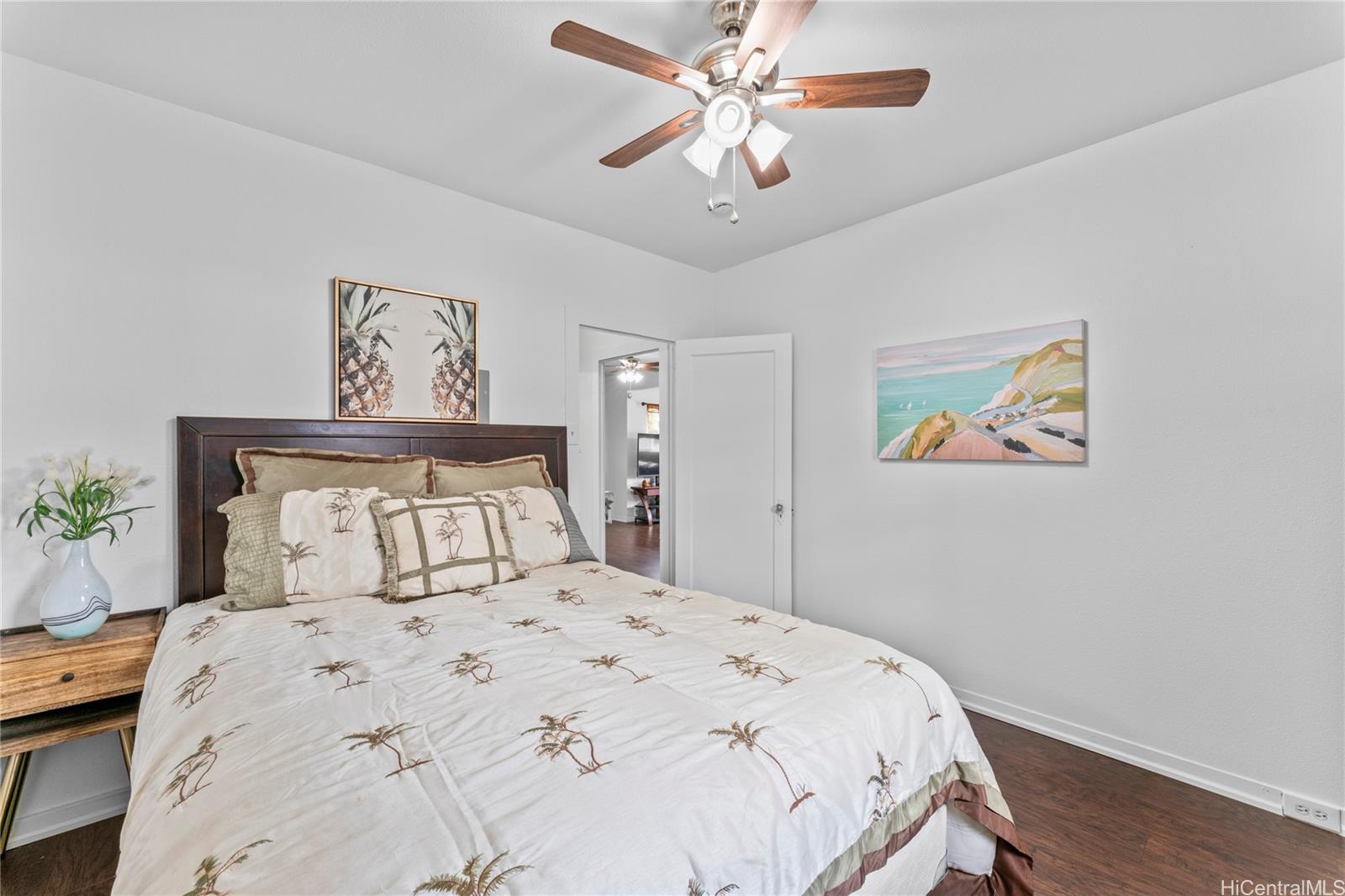 1506 Frear Street, Unit A Honolulu, HI 96813 - Photo 10 of 25 Another angle of the primary bedroom showing the generous closet space and bright windows.