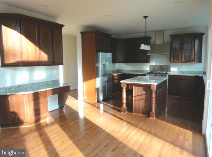 5674 Trotter Road Clarksville, MD 21029 - Photo 16 of 26 Kitchen