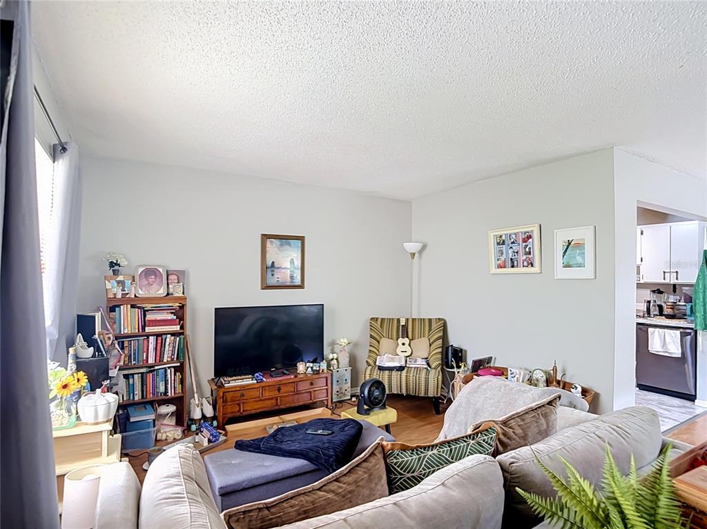 11805 Raintree Lake Lane, Unit D Temple Terrace, FL 33617 - Photo 8 of 32