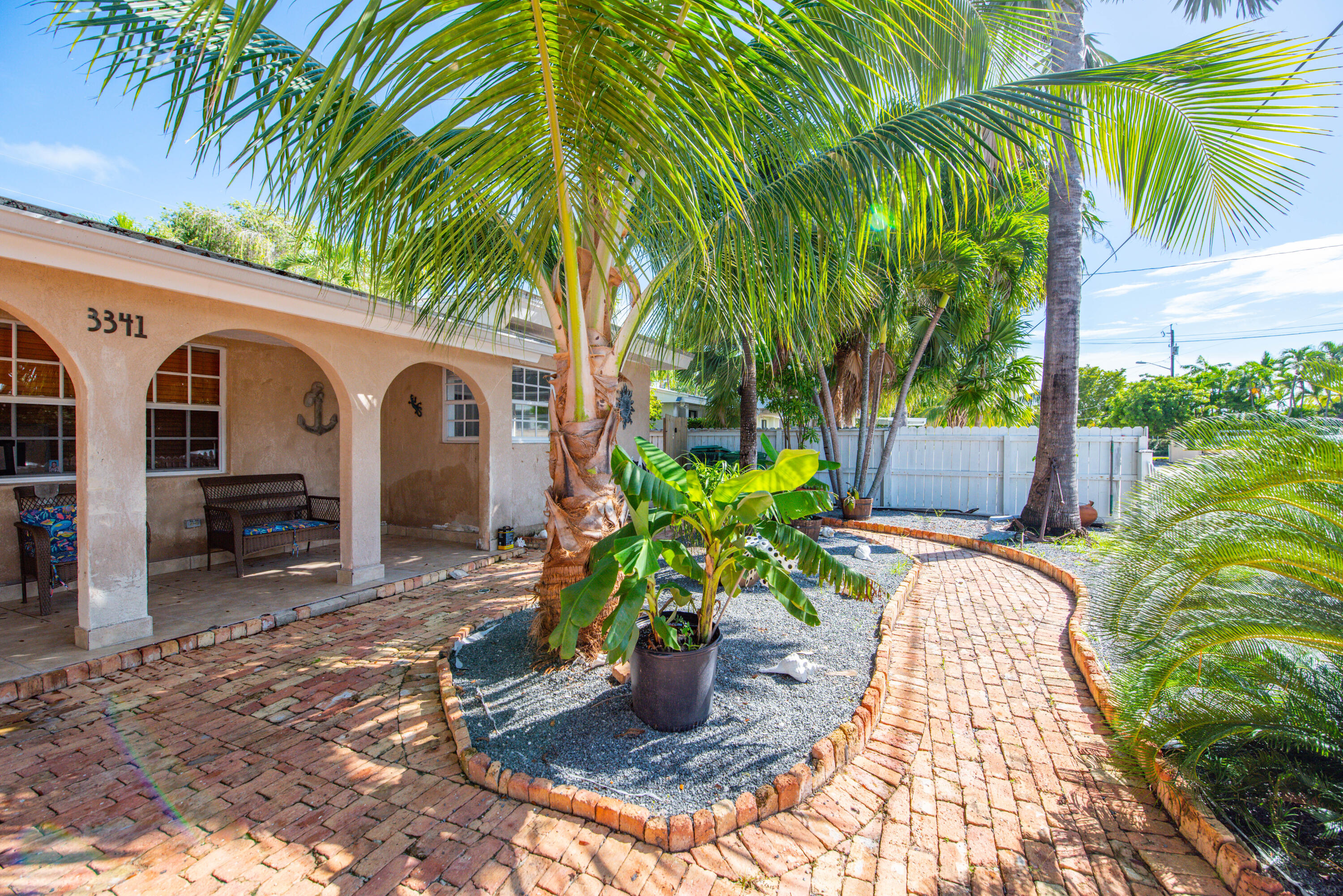 3341 Riviera Drive Key West, FL 33040 - Photo 3 of 33 a view of a couches in the patio