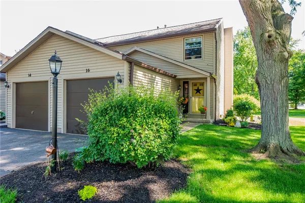 $219,900 | 16 Devonshire Circle, Penfield, NY 14526