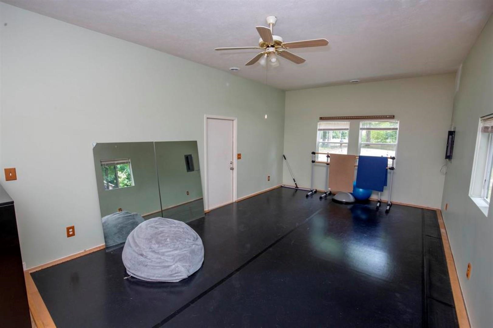 403 Carter Creek Road Beulah, MI 49617 - Photo 62 of 72 1903961-61.JPG