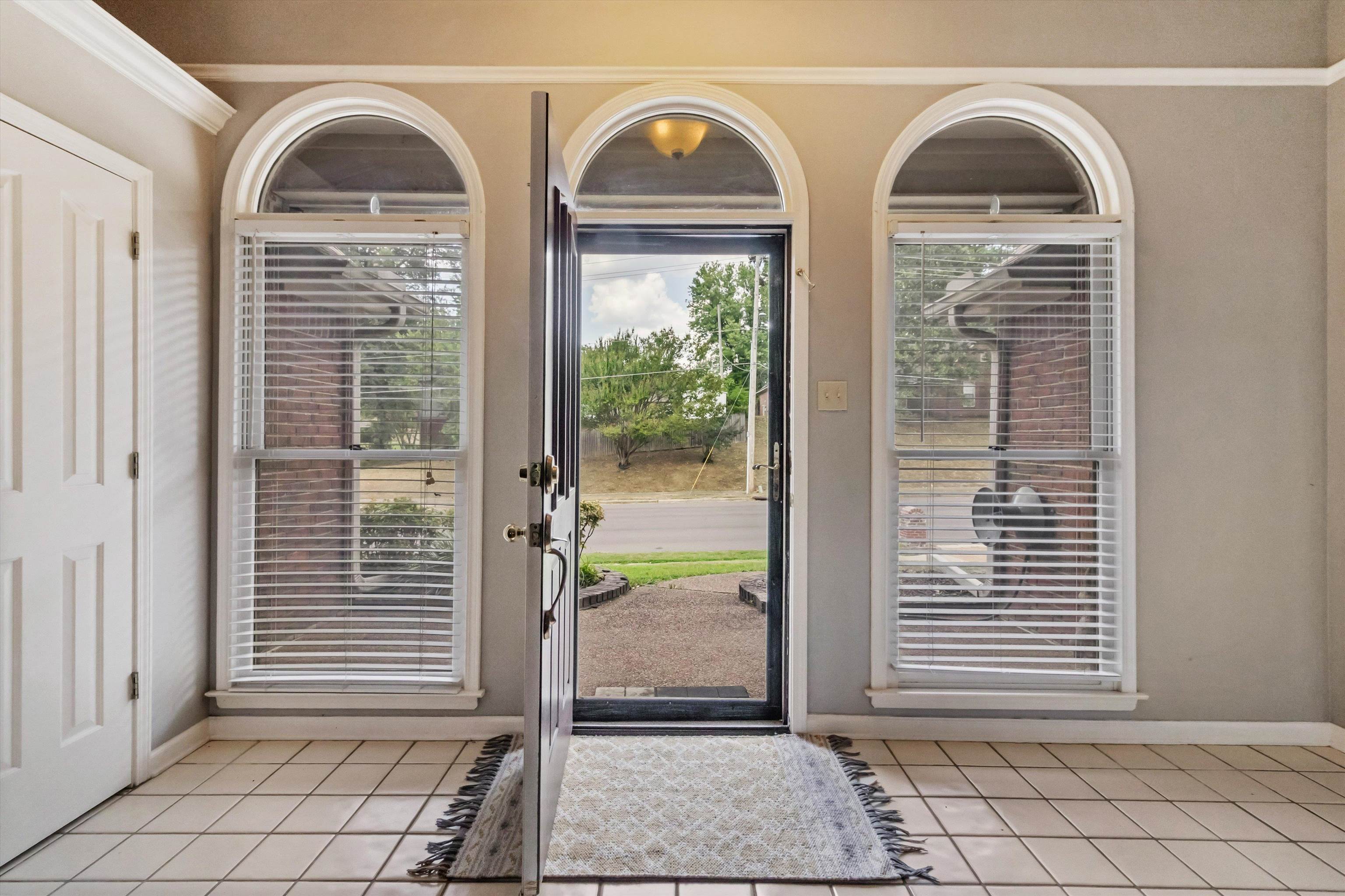8821 Bazemore Road Memphis, TN 38018 - Photo 2 of 26 Gallery Image 2
