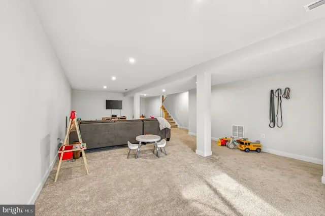 $649,900 | 167 Aspen Lane, Macungie, PA 18062