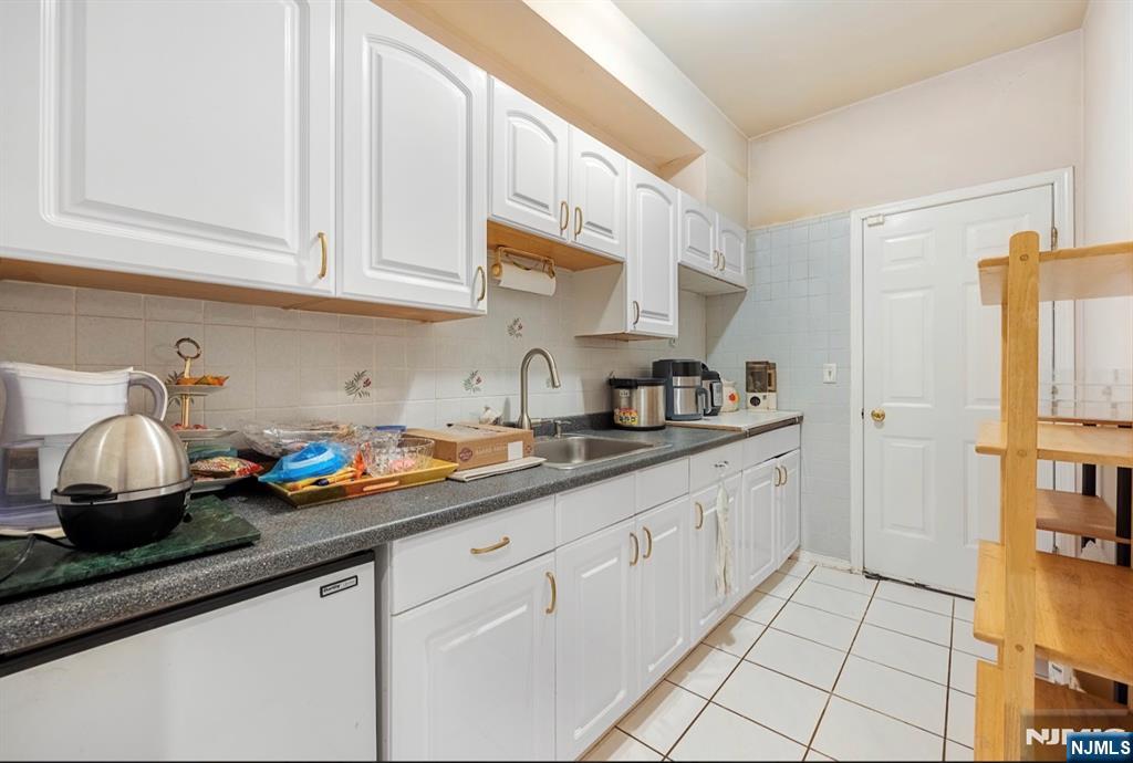 163 Rutherford Road Mahwah, NJ 07430 - Photo 16 of 47 Gallery Image 16