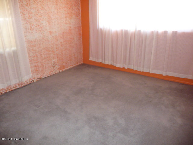 3133 East Silverlake Road Tucson, AZ 85713 - Photo 10 of 14 Gallery Image 10