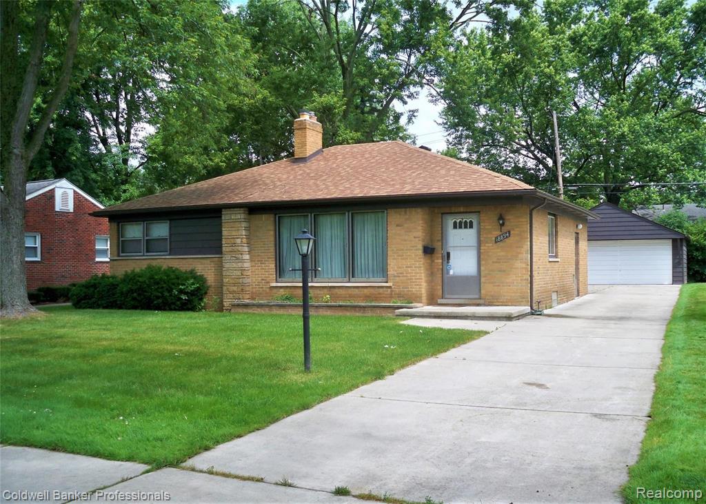 18894 Beverly Road Beverly Hills, MI 48025 - Photo 1 of 24