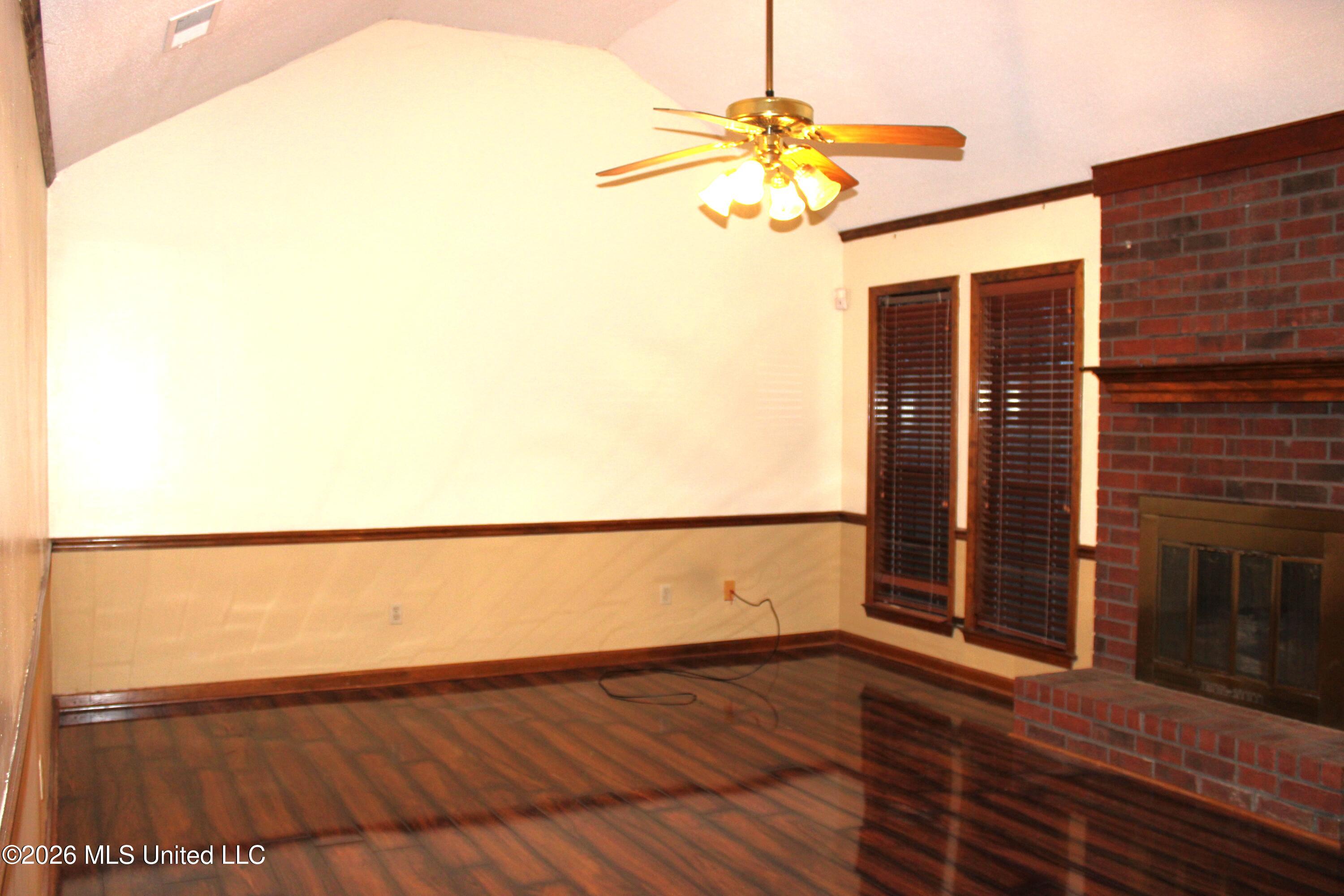 7338 Alexander Road Olive Branch, MS 38654 - Photo 5 of 32 Great Room
