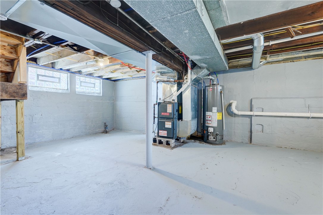 817 Ave D Rochester, NY 14621 - Photo 21 of 25 Basement