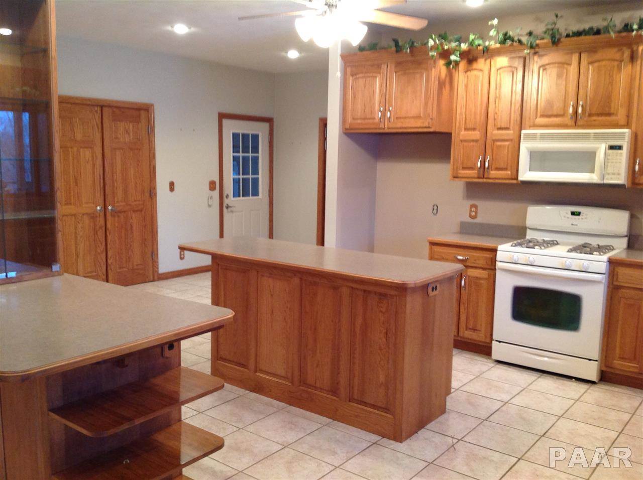 1517 Wiedman Road Metamora, IL 61548 - Photo 4 of 36