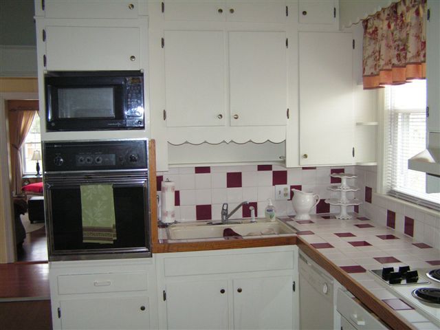 1907 Belleville Road Southwest Roanoke, VA 24015 - Photo 12 of 37 Kitchen