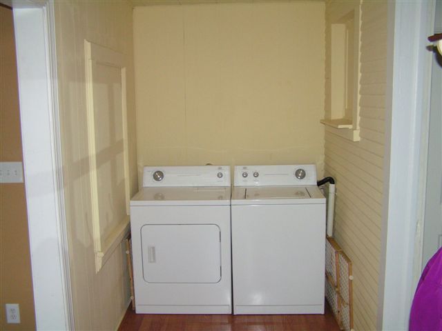 1907 Belleville Road Southwest Roanoke, VA 24015 - Photo 14 of 37 Laundry