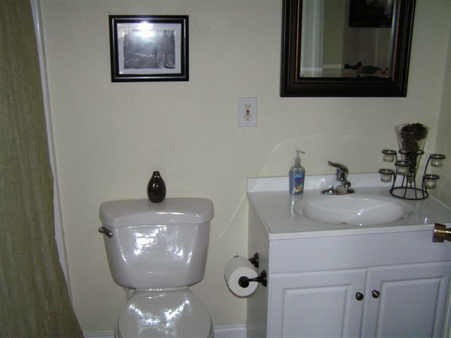 1907 Belleville Road Southwest Roanoke, VA 24015 - Photo 20 of 37 Bathroom