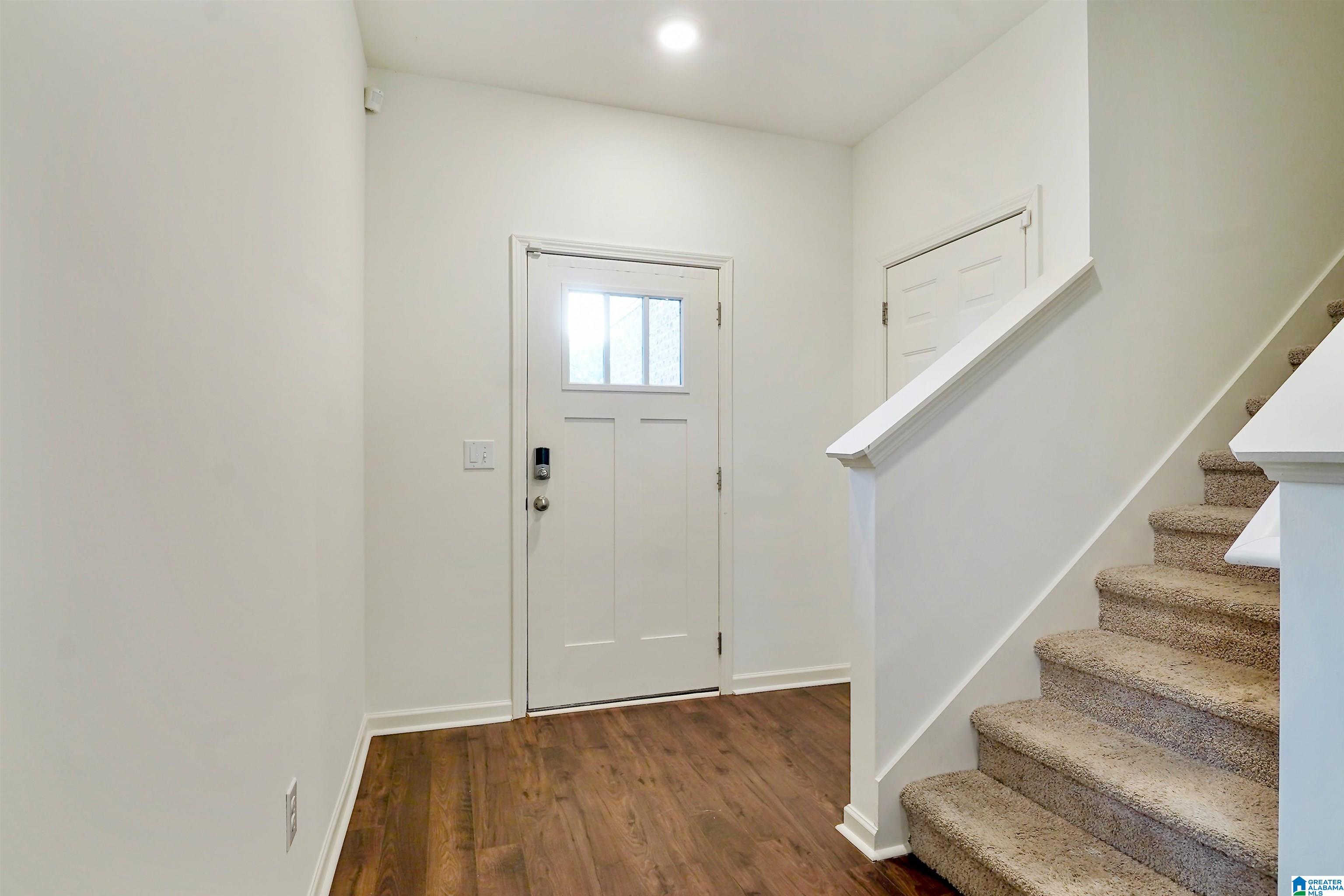 1144 Riviera Drive Calera, AL 35040 - Photo 3 of 39 Gallery Image 3