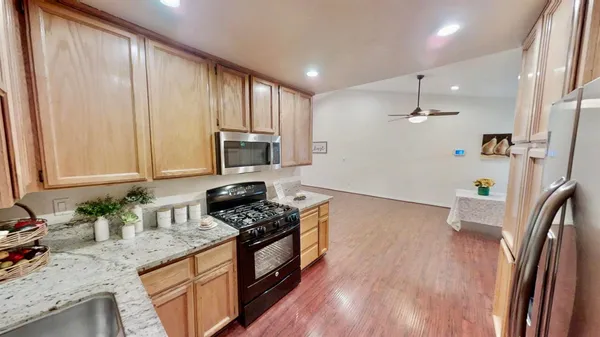 $300,000 | 7340 Hamden Place, Unit 104, Sacramento, CA 95842