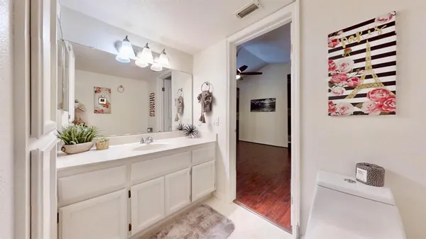 $300,000 | 7340 Hamden Place, Unit 104, Sacramento, CA 95842