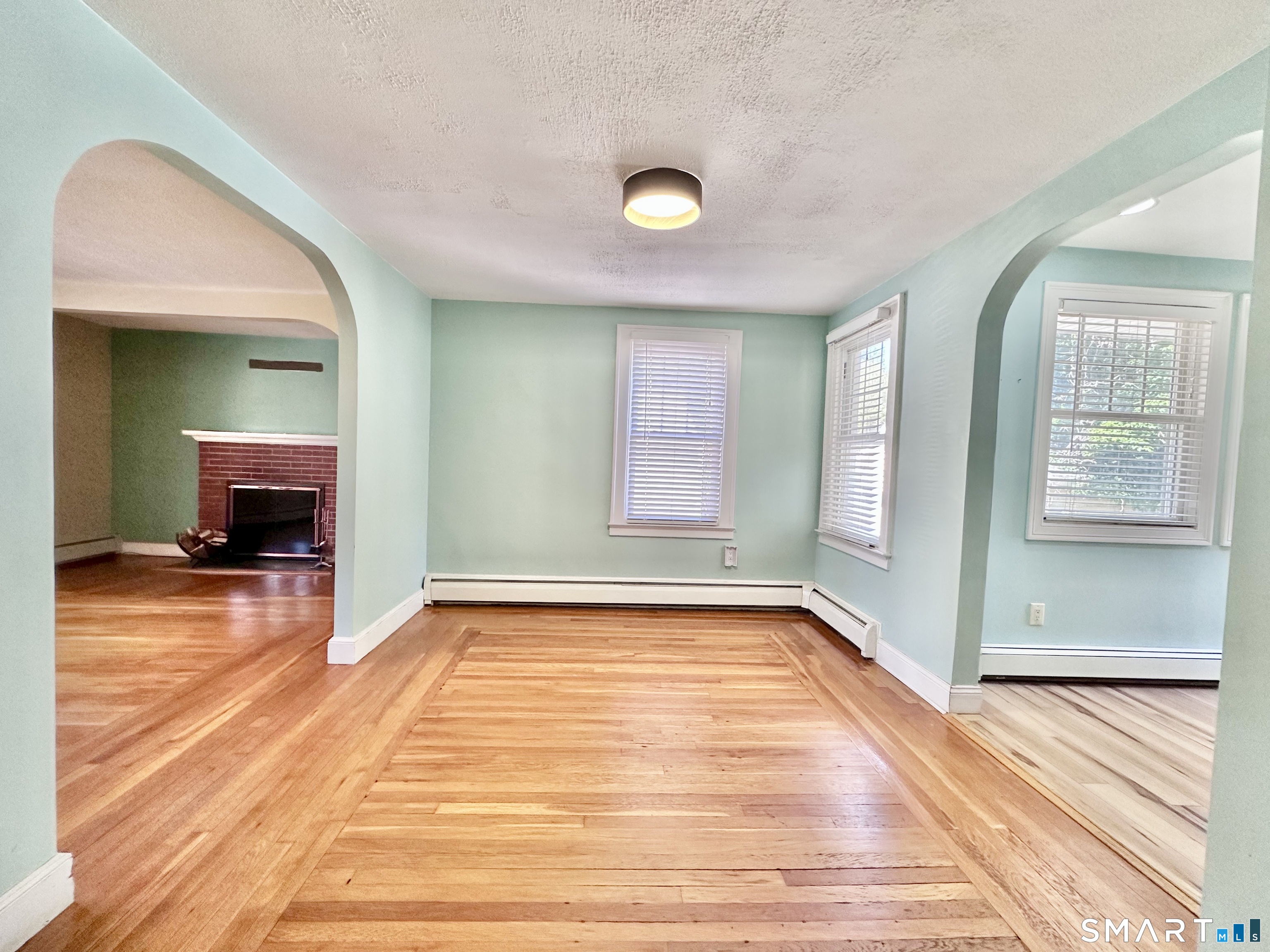 416 Lighthouse Road New Haven, CT 06512 - Photo 8 of 24