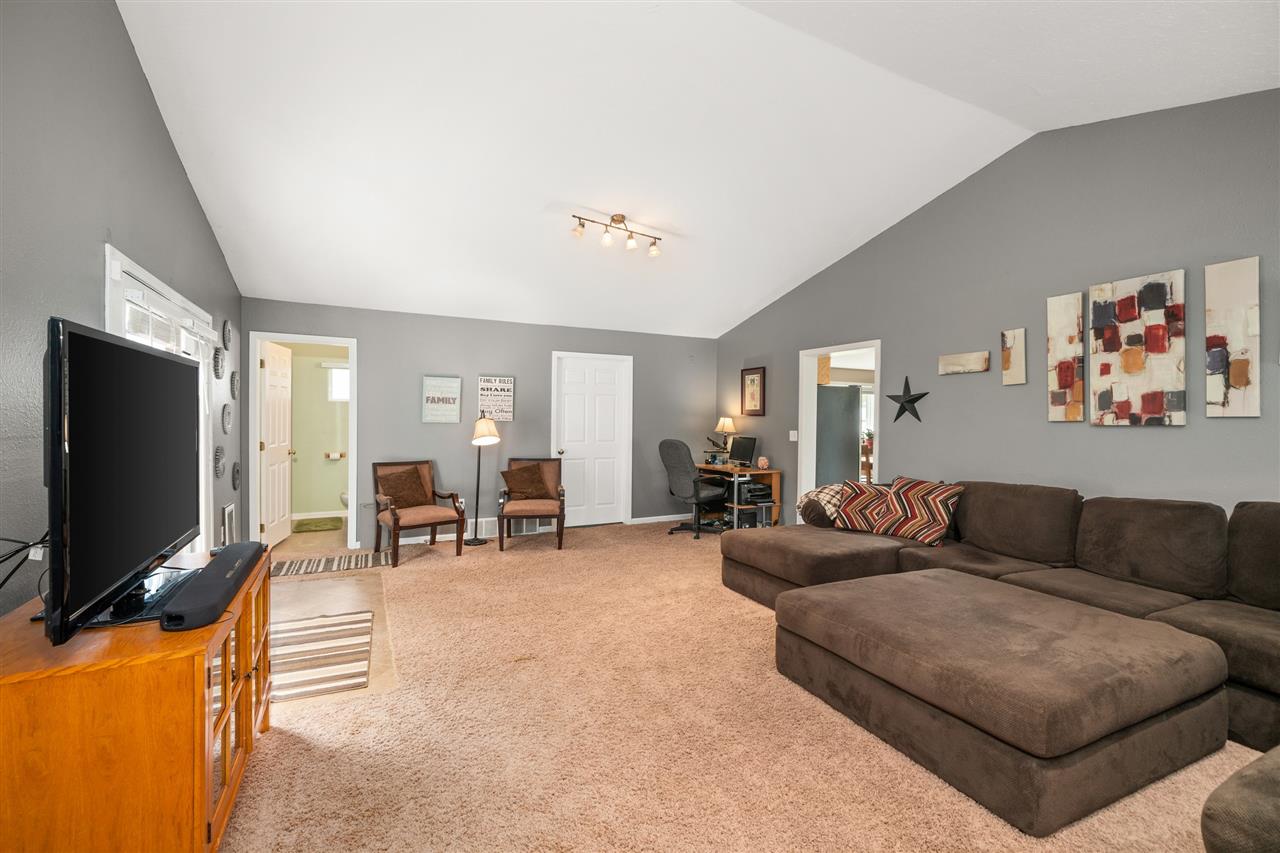 5207 South Cheatham Road Spokane, WA 99224 - Photo 8 of 20