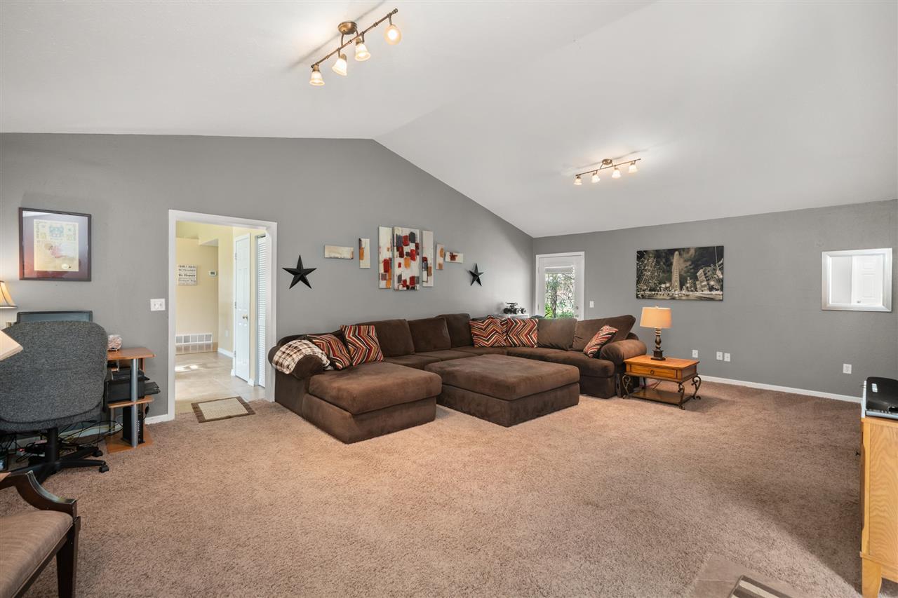 5207 South Cheatham Road Spokane, WA 99224 - Photo 9 of 20