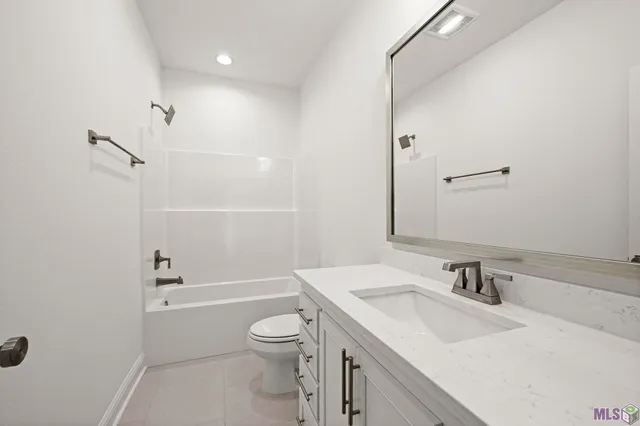 $505,939 | 13276 Belle Reine Drive, Geismar, LA 70734