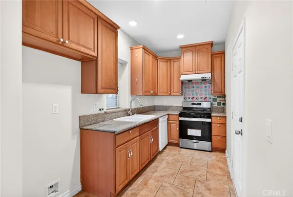 $3,800 | 225 North Alhambra Avenue, Monterey Park, CA 91755