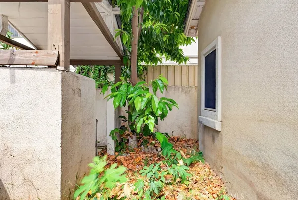 $3,800 | 225 North Alhambra Avenue, Monterey Park, CA 91755