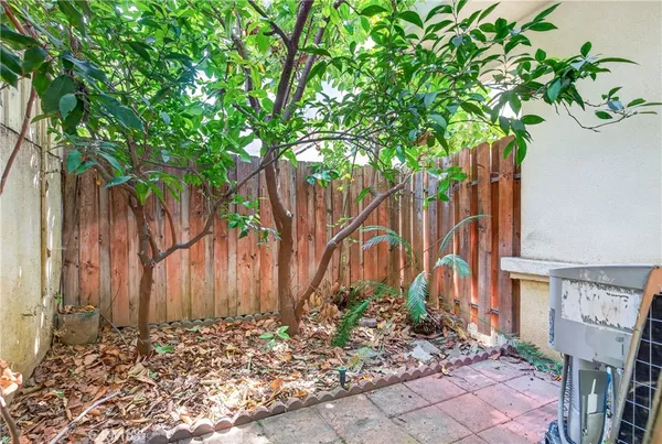 $3,800 | 225 North Alhambra Avenue, Monterey Park, CA 91755