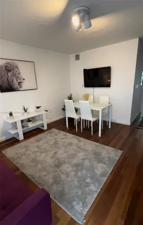 $1,800 | 1550 Pennsylvania Avenue, Unit 117, Miami Beach, FL 33139