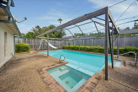 $1,595,000 | 802 Old Lake Road, Houston, TX 77057