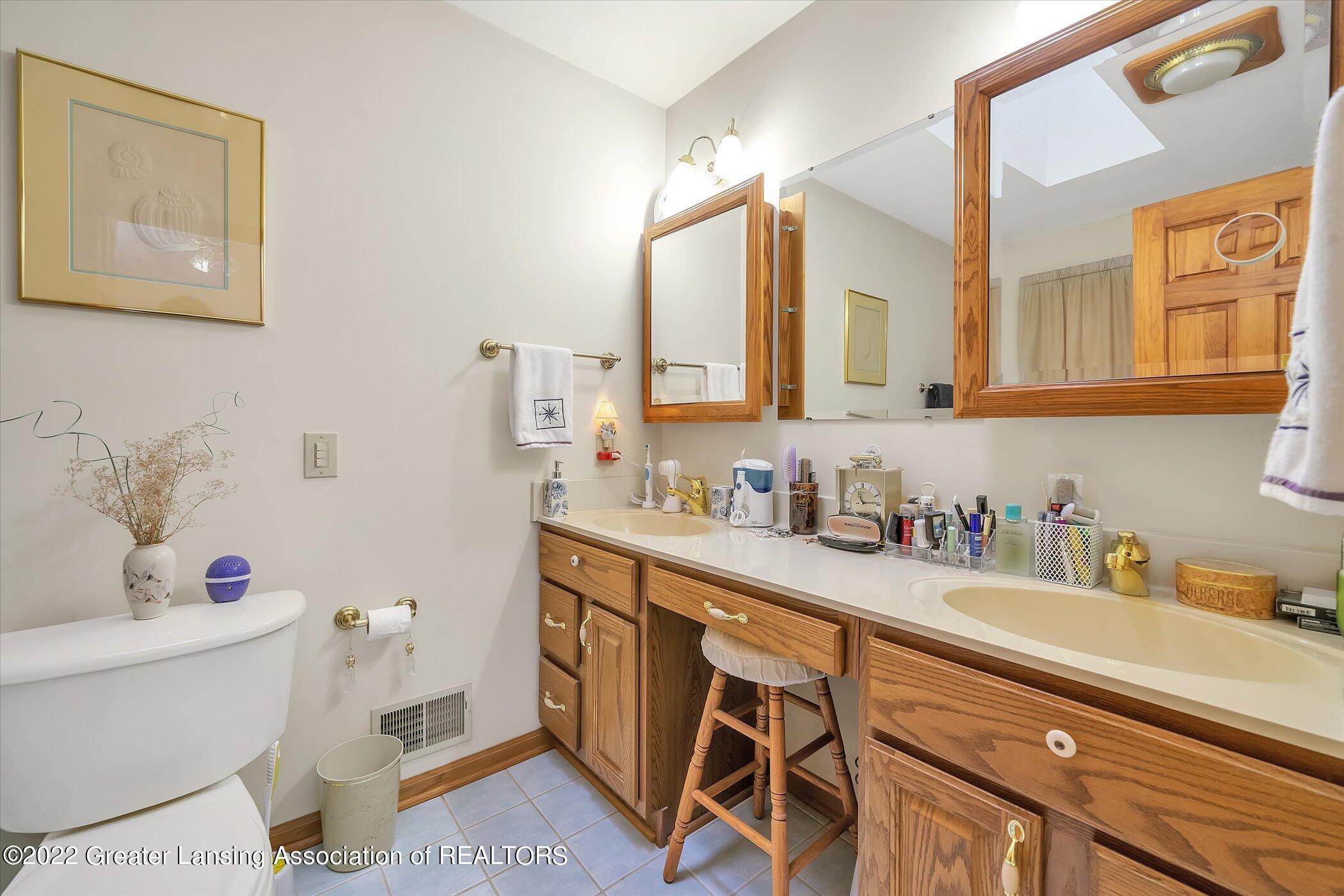 4515 South Williams Road Stockbridge, MI 49285 - Photo 23 of 62 Bathroom