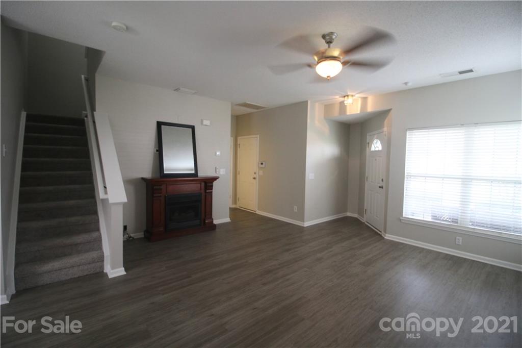 3218 Summerfield Ridge Lane Matthews, NC 28105 - Photo 2 of 20