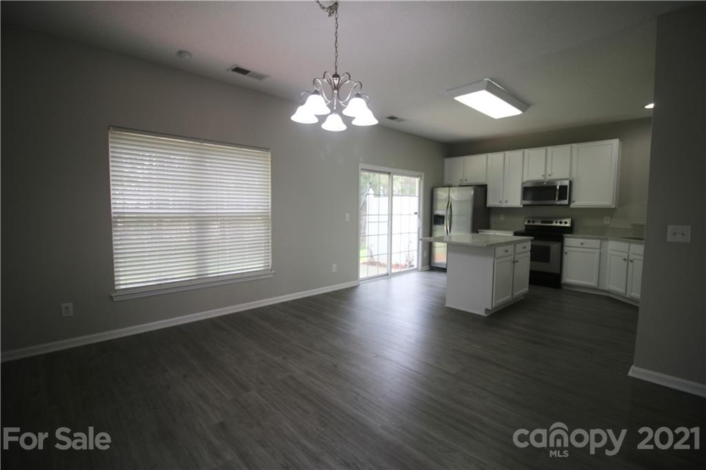 3218 Summerfield Ridge Lane Matthews, NC 28105 - Photo 4 of 20